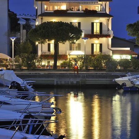 Hotel La Goletta Lignano Sabbiadoro Exterior photo